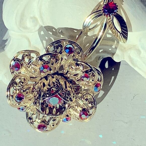Gorgeous Sara Coventry Vintage Flower Brooch - Picture 2 of 4